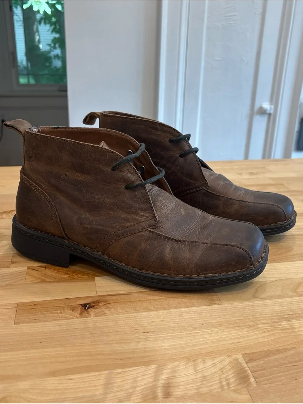 BOC Born Harrison Men's Brown Leather Casual Distressed Chukka Boot Sz 10 /42